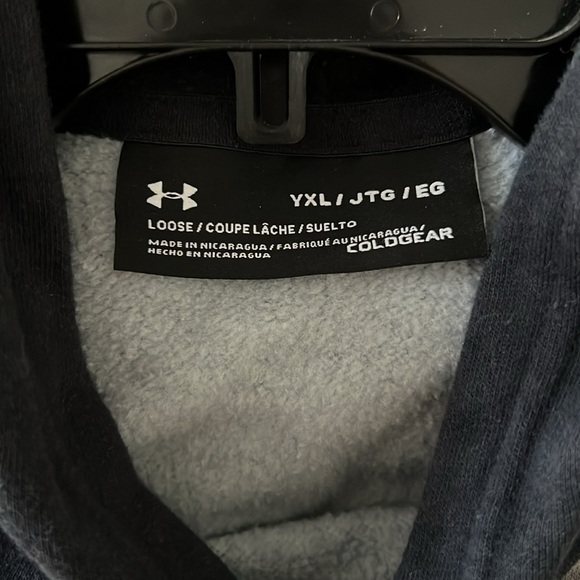 Boys under armour sweatshirt - Picture 4 of 4